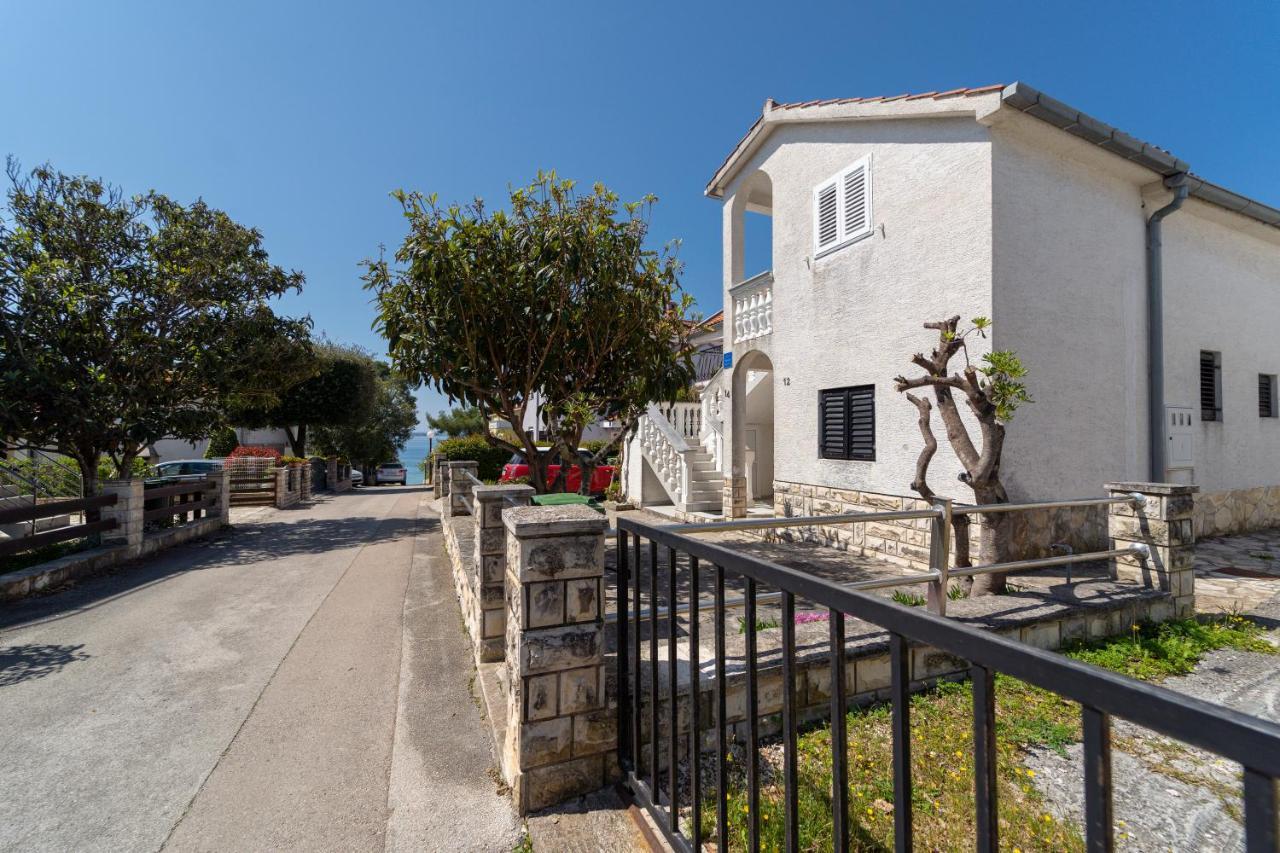 Apartment Nada Petrcane Exterior photo